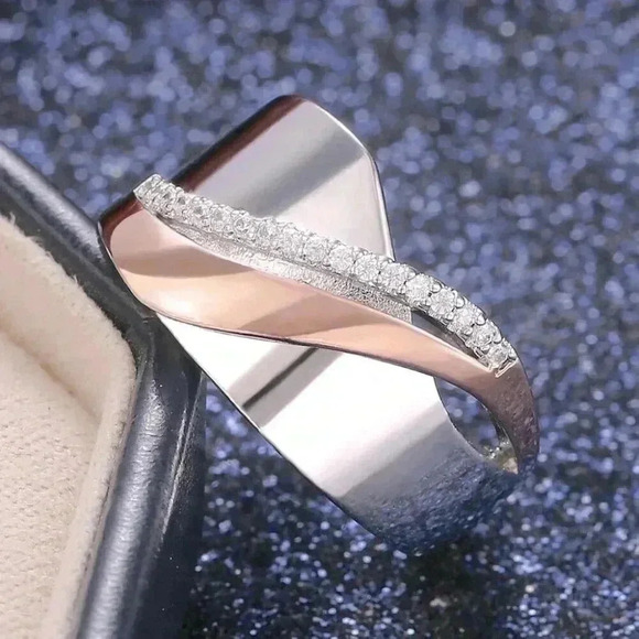 Unisex 14k Rose Gold 925 Silver Diamond Ring - Picture 4 of 10